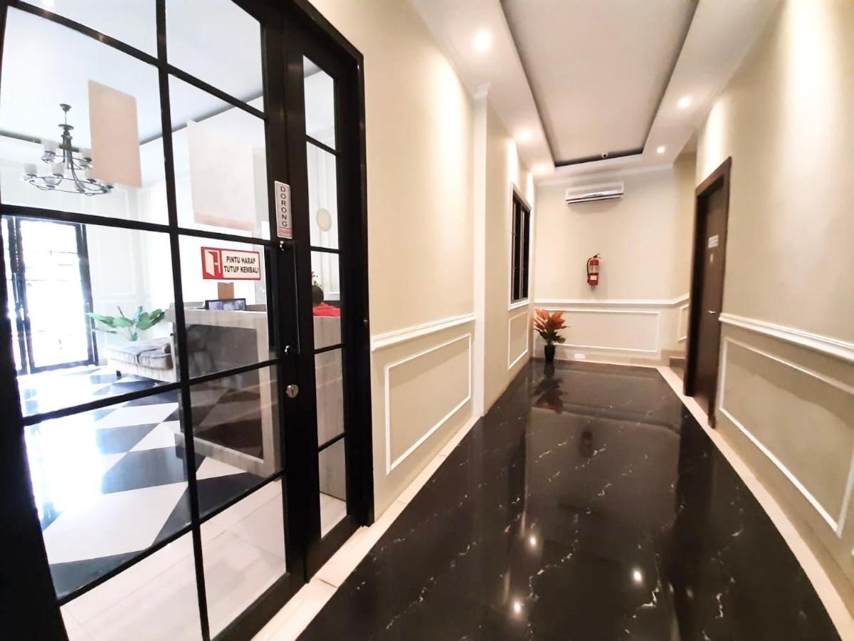 Flamboyan Residence Cipete Jakarta Exterior photo