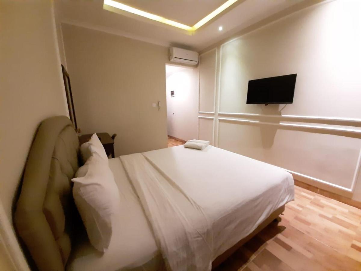 Flamboyan Residence Cipete Jakarta Exterior photo